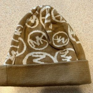 Michael Kors winter hat